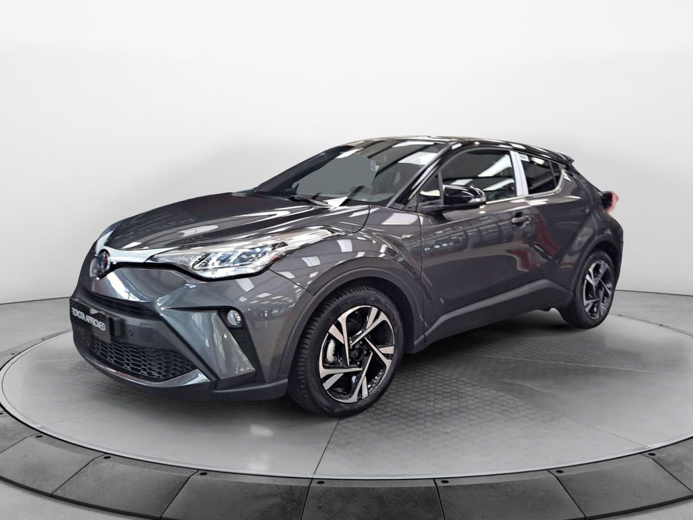 Toyota Toyota C-HR nuova a Roma