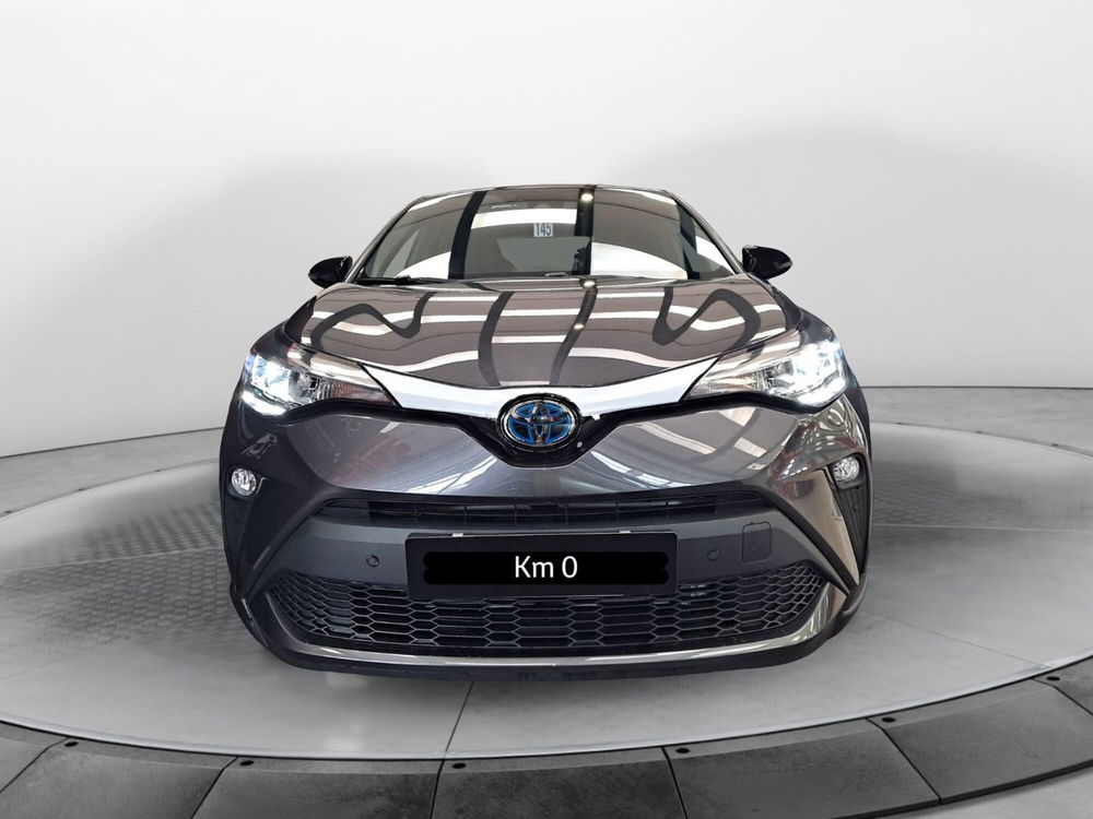 Toyota Toyota C-HR nuova a Roma (3)