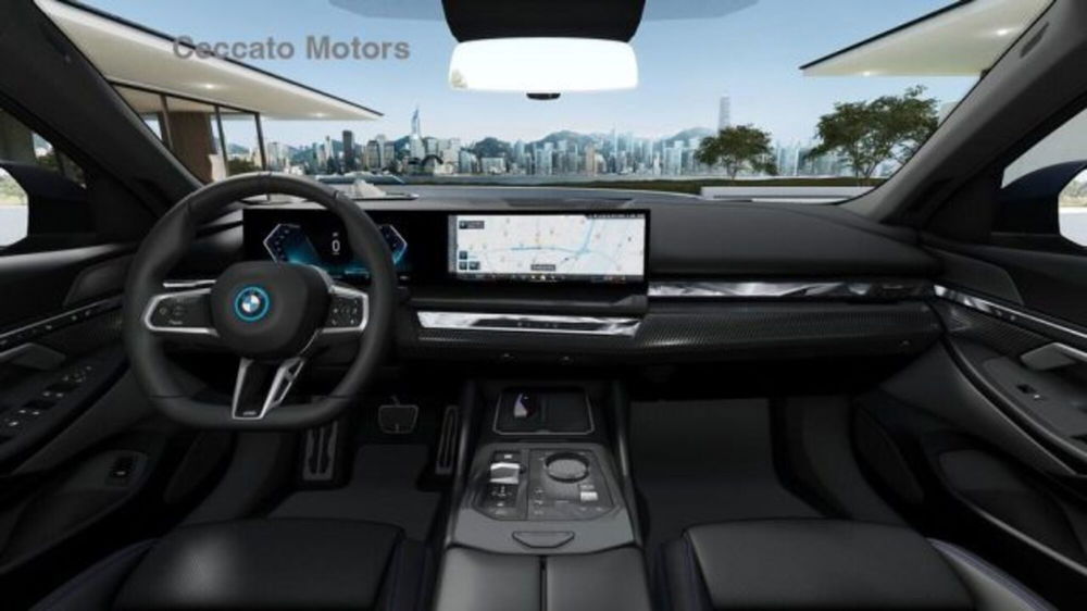 BMW i5 Touring nuova a Padova (4)