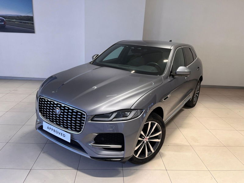 Jaguar F-Pace 2.0 D 163 CV AWD aut. R-Dynamic SE  del 2022 usata a Napoli