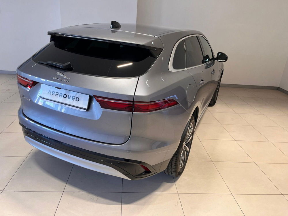 Jaguar F-Pace usata a Napoli (2)