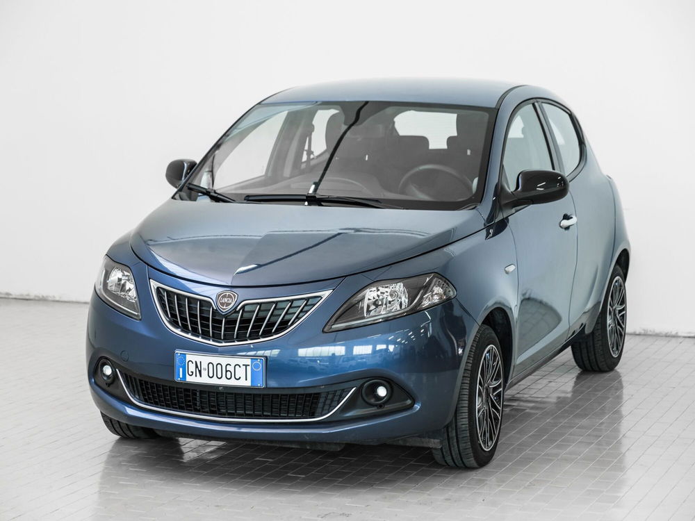 Lancia Ypsilon usata a Prato