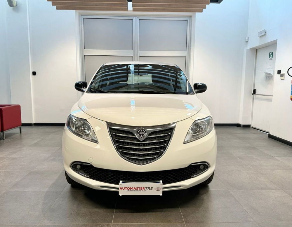 Lancia Ypsilon usata a Ferrara (3)