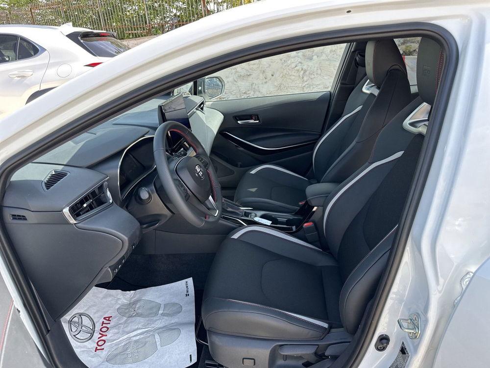 Toyota Corolla nuova a Ragusa (8)