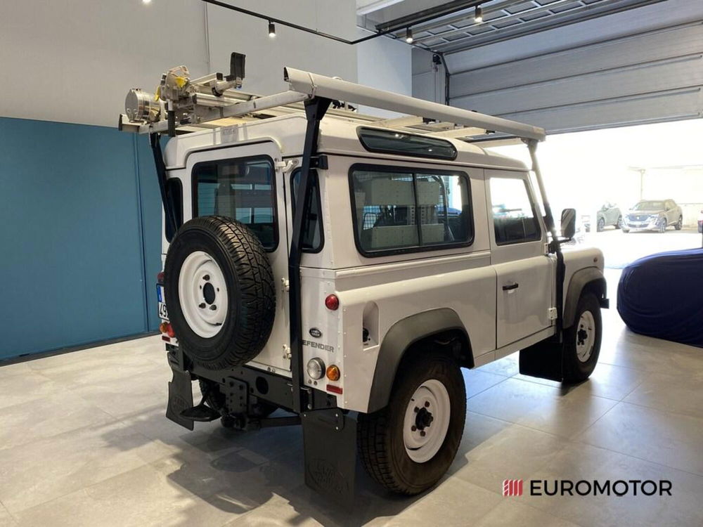 Land Rover Defender usata a Bari (8)