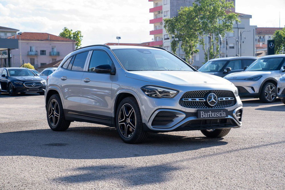 Mercedes-Benz GLA SUV nuova a Pescara (3)