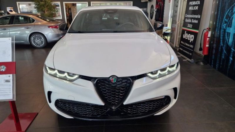 Alfa Romeo Tonale 1.3 phev Veloce Q4 280cv at6 nuova a Modena