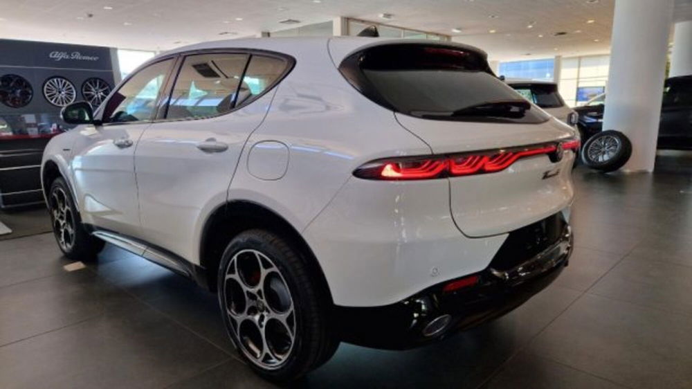 Alfa Romeo Tonale nuova a Modena (5)