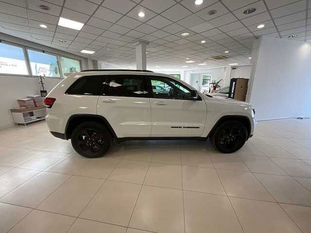 Jeep Grand Cherokee usata a Ancona (7)