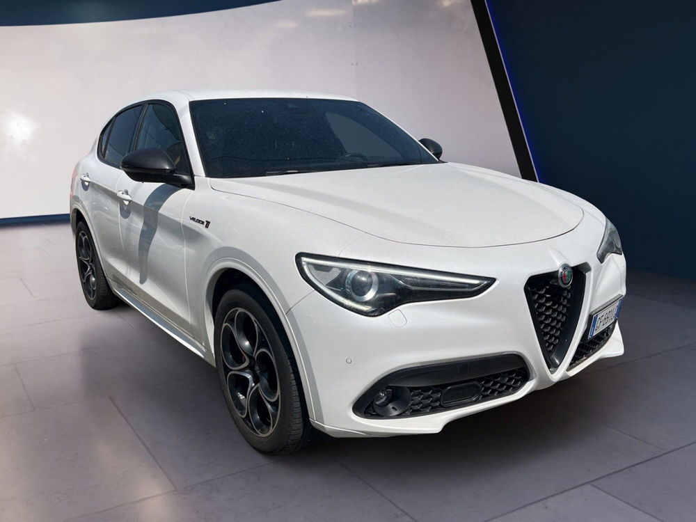 Alfa Romeo Stelvio usata a Torino (4)