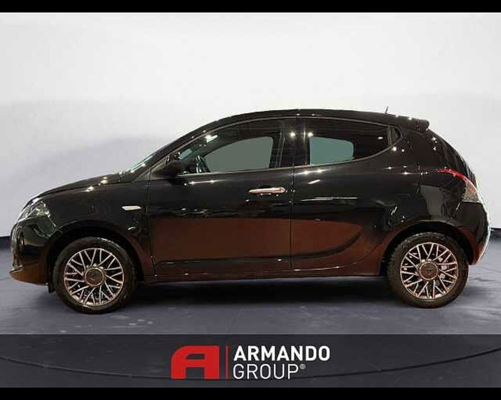 Lancia Ypsilon usata a Cuneo (2)