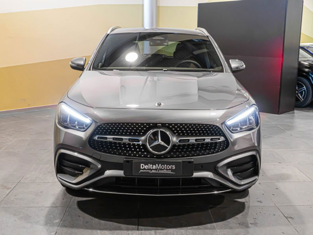 Mercedes-Benz GLA SUV nuova a Ancona (2)