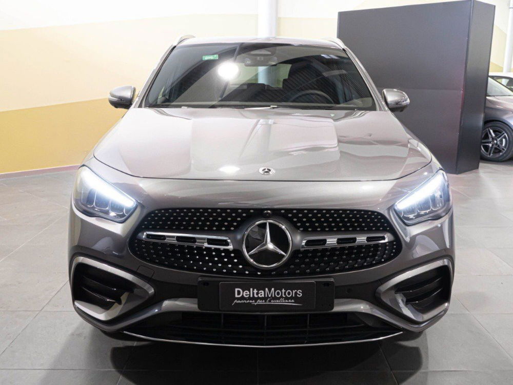 Mercedes-Benz GLA SUV nuova a Ancona (2)