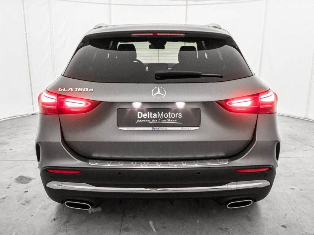 Mercedes-Benz GLA SUV nuova a Ancona (6)