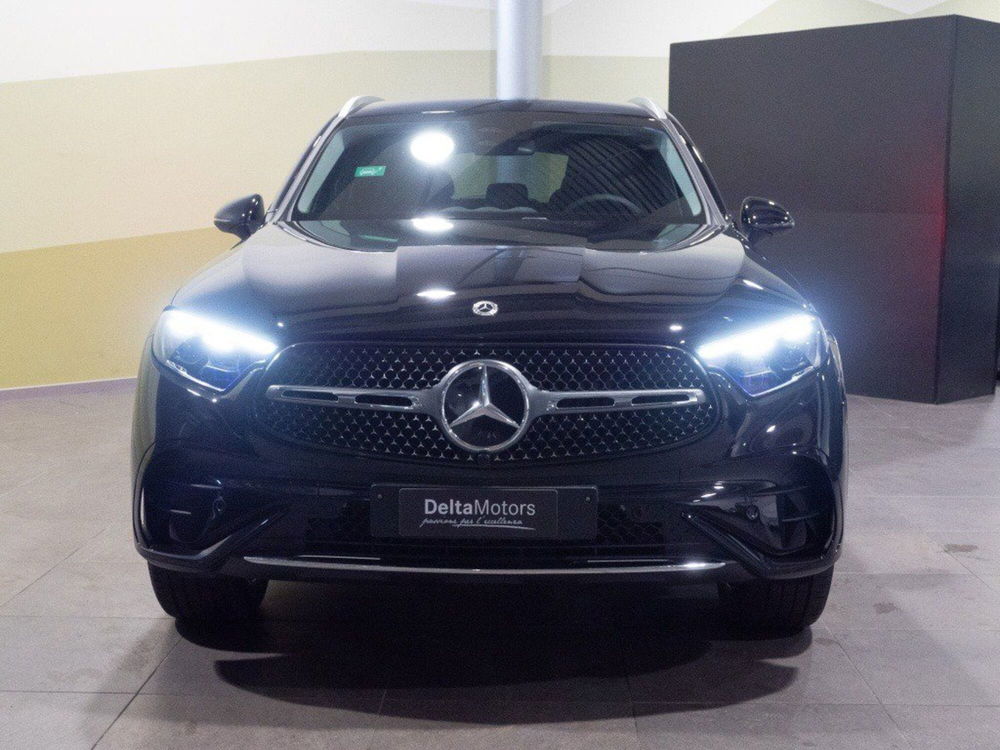 Mercedes-Benz GLC SUV nuova a Macerata (2)