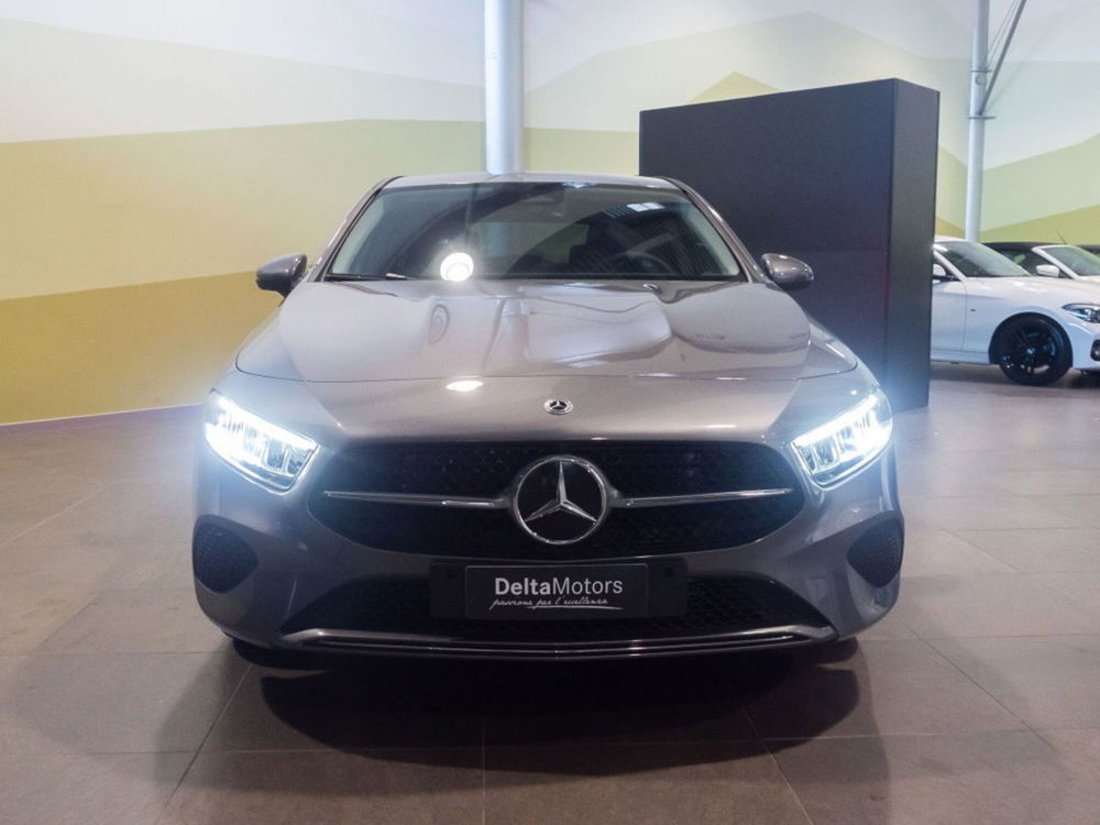 Mercedes-Benz Classe A Sedan nuova a Ancona (2)