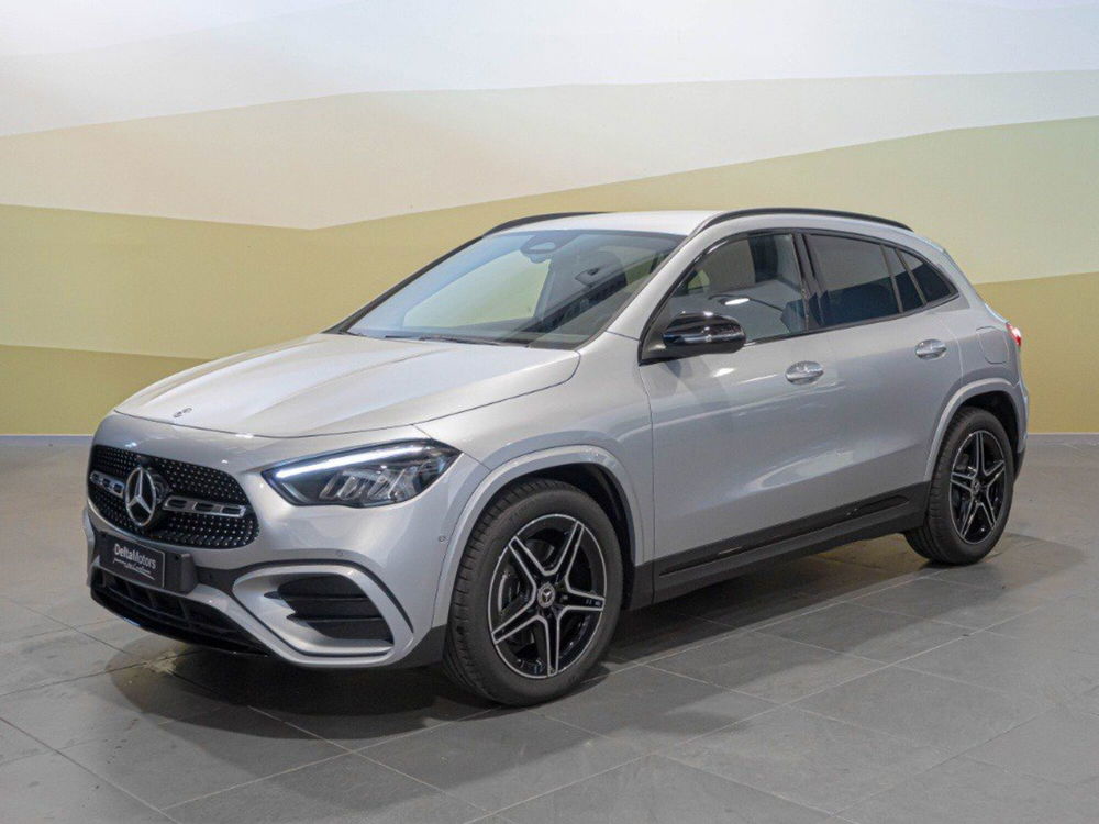 Mercedes-Benz GLA SUV nuova a Ancona