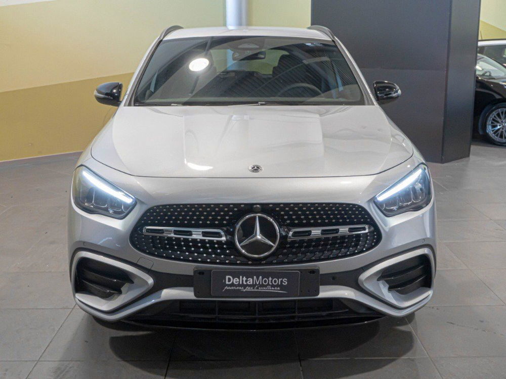 Mercedes-Benz GLA SUV nuova a Ancona (2)