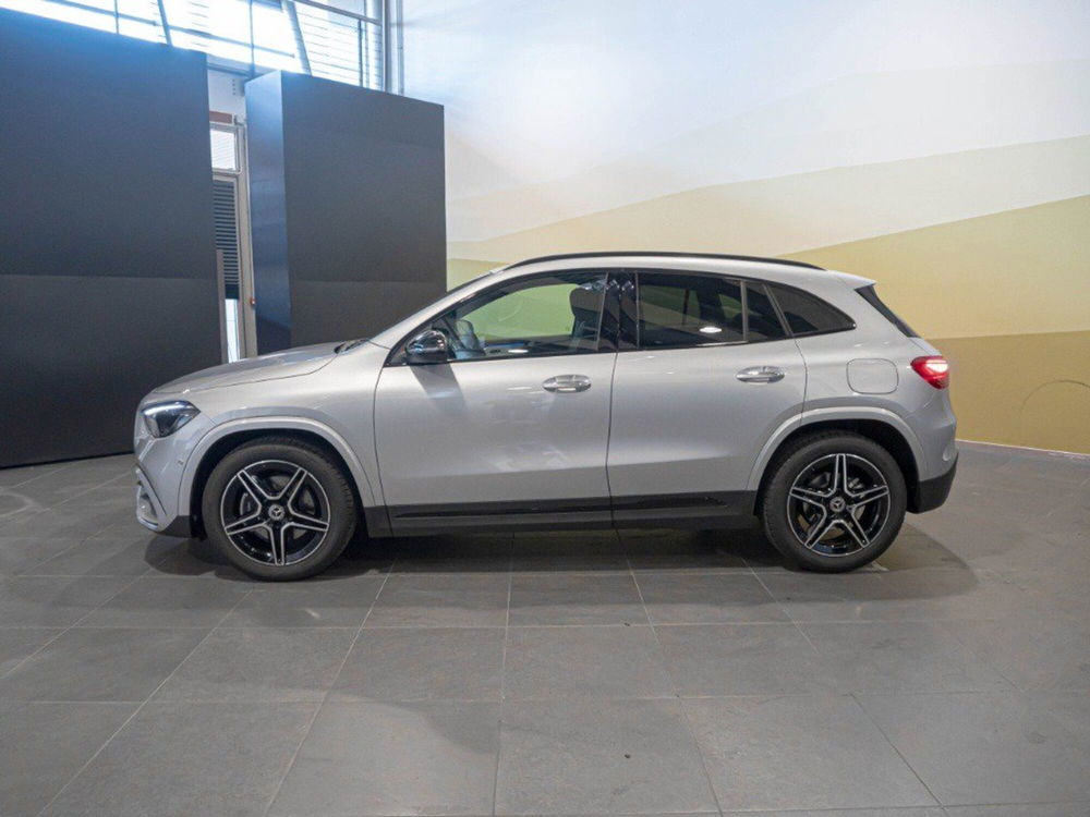 Mercedes-Benz GLA SUV nuova a Ancona (5)