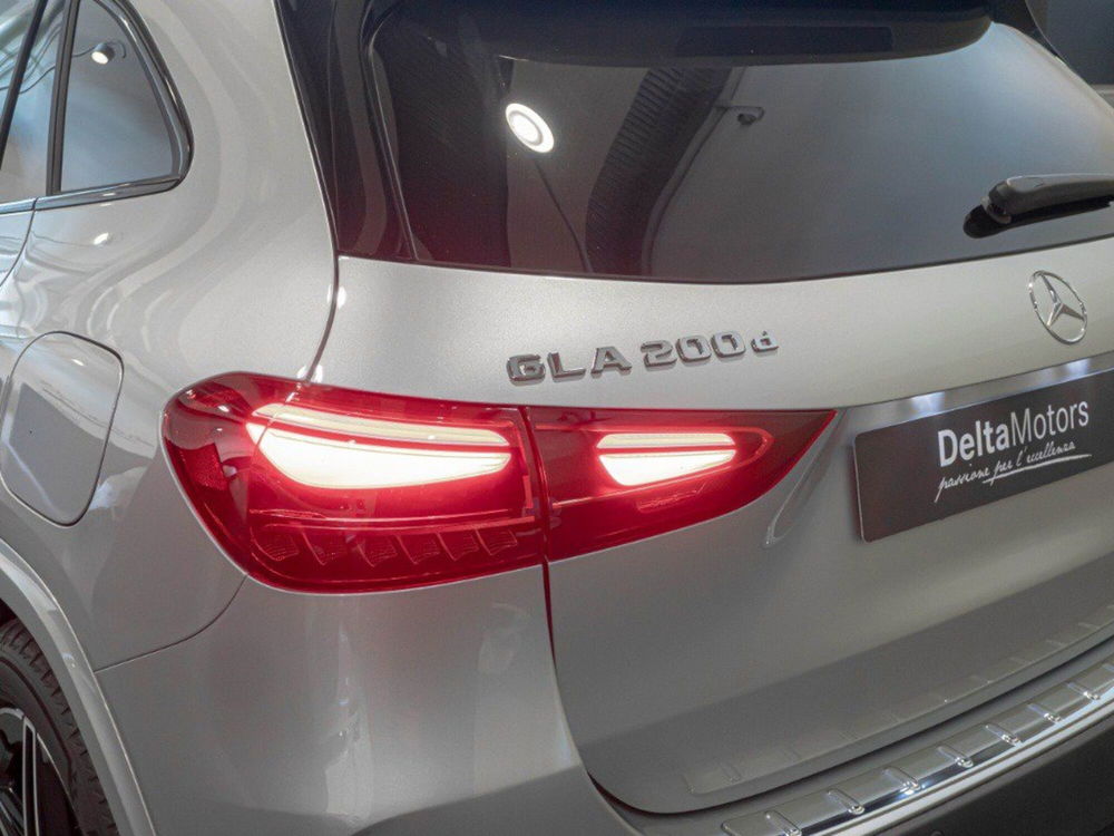 Mercedes-Benz GLA SUV nuova a Ancona (6)