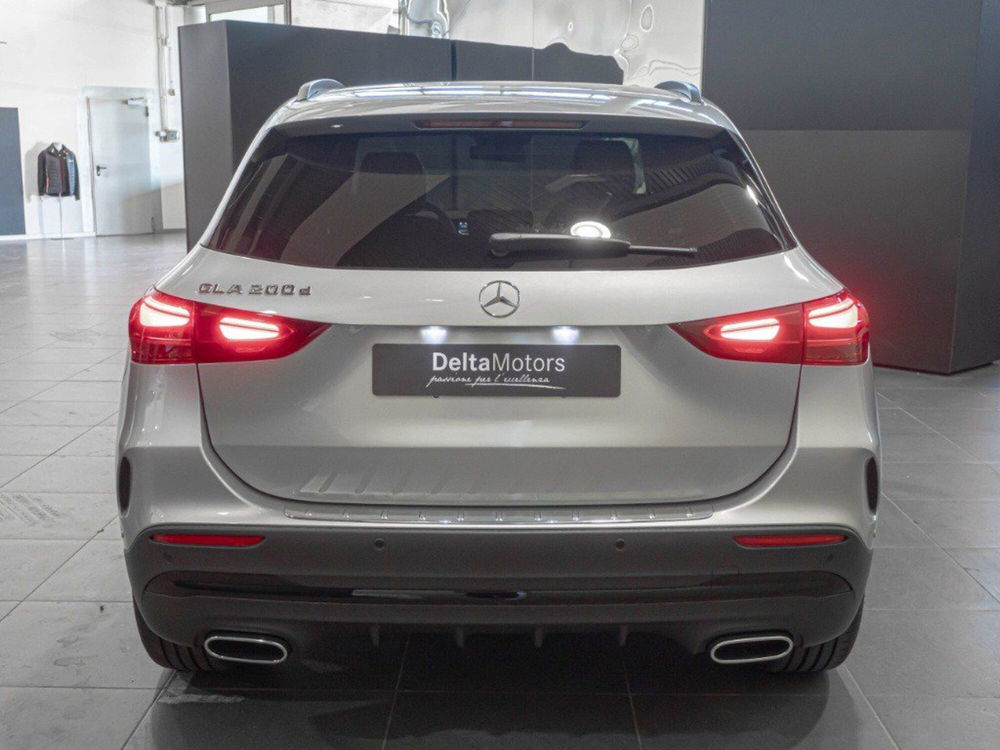 Mercedes-Benz GLA SUV nuova a Ancona (7)