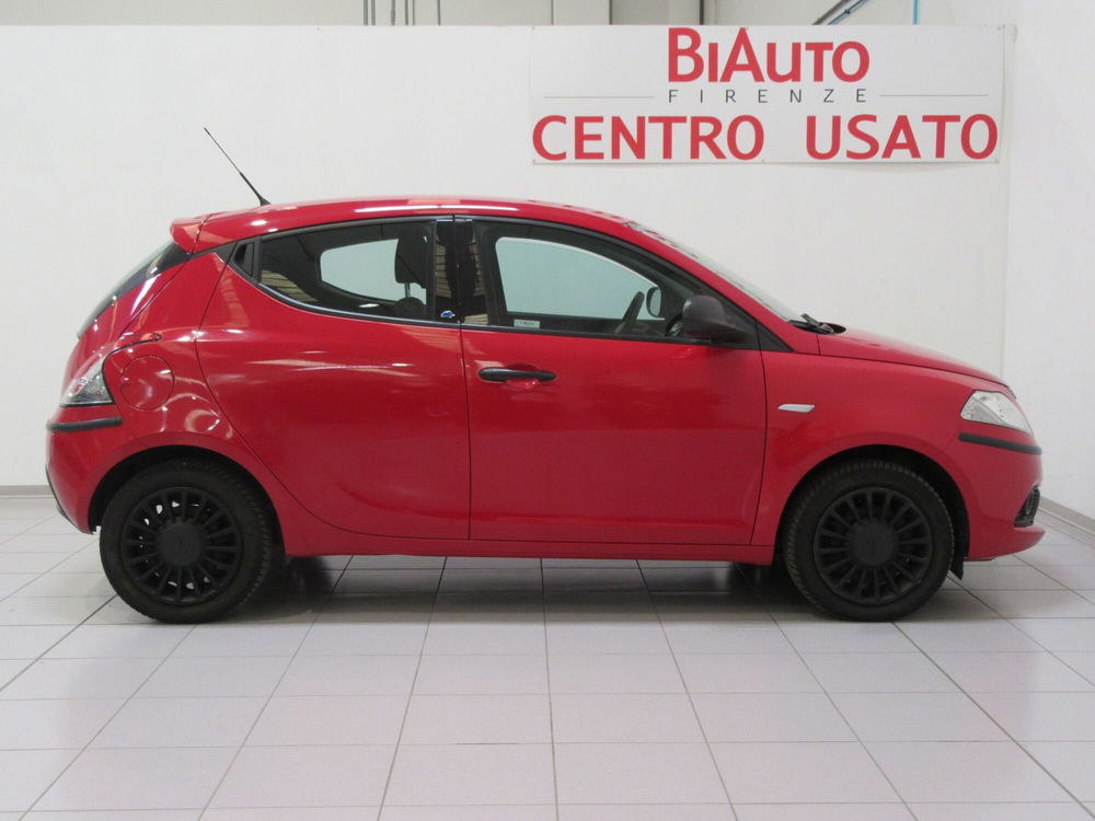 Lancia Ypsilon usata a Firenze (14)