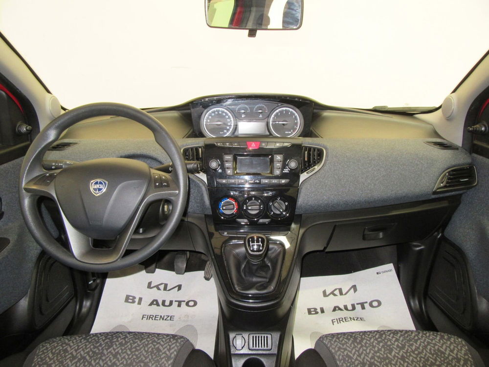 Lancia Ypsilon usata a Firenze (9)