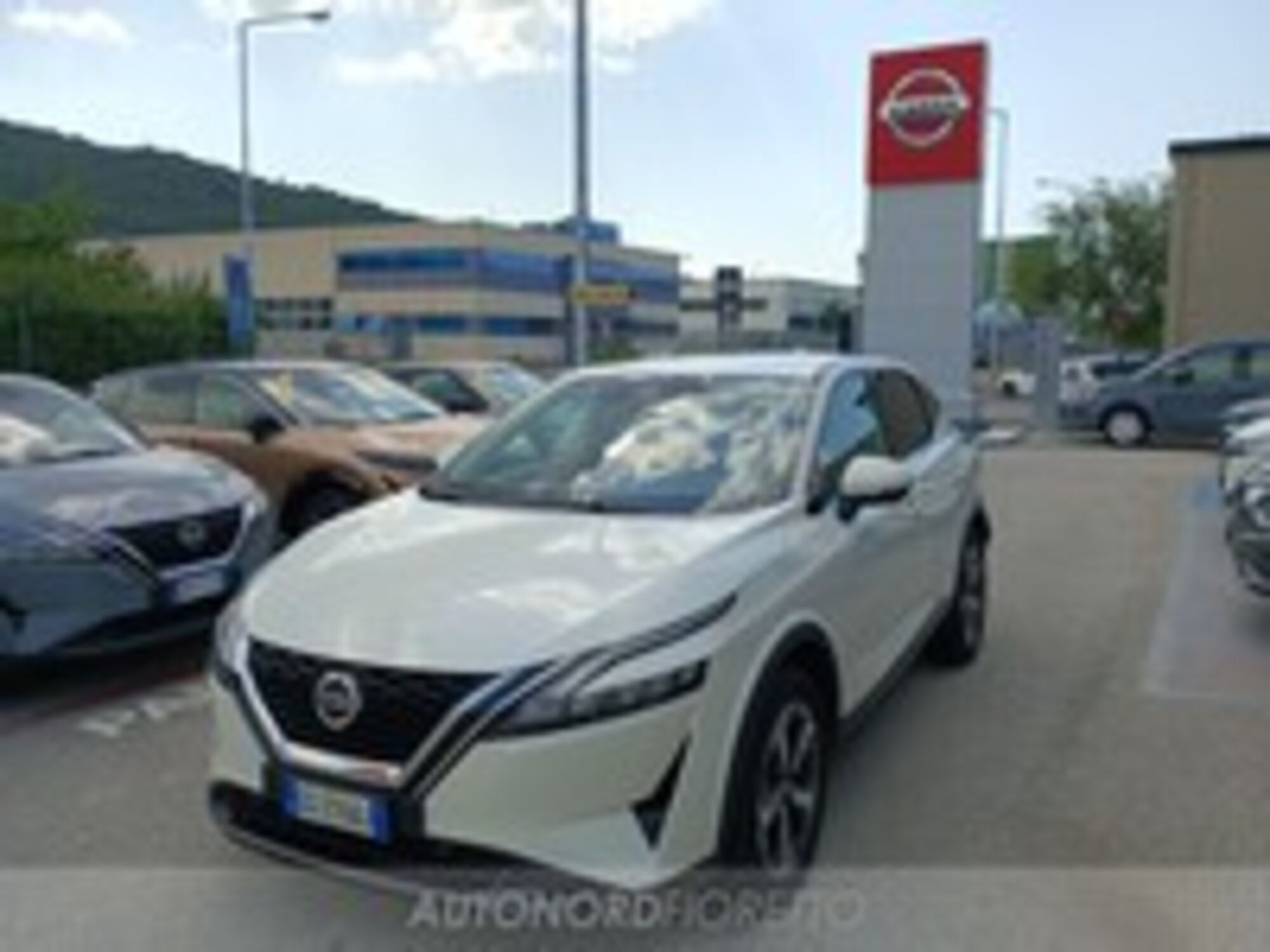 Nissan Qashqai 1.3 mhev N-Connecta 2wd 140cv del 2021 usata a Pordenone