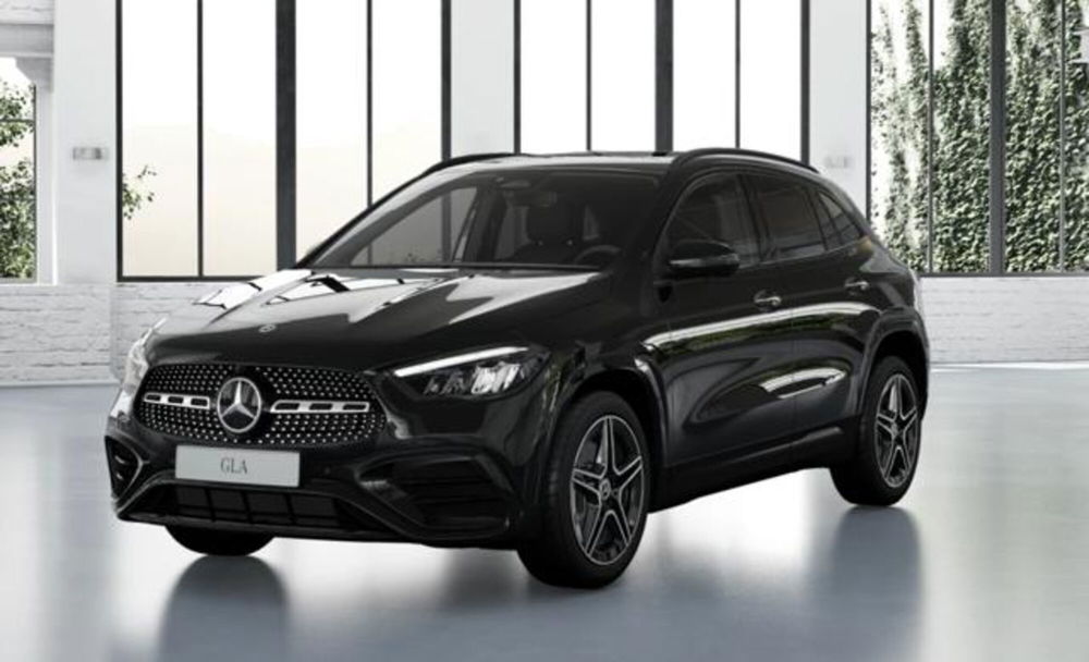 Mercedes-Benz GLA SUV nuova a Torino