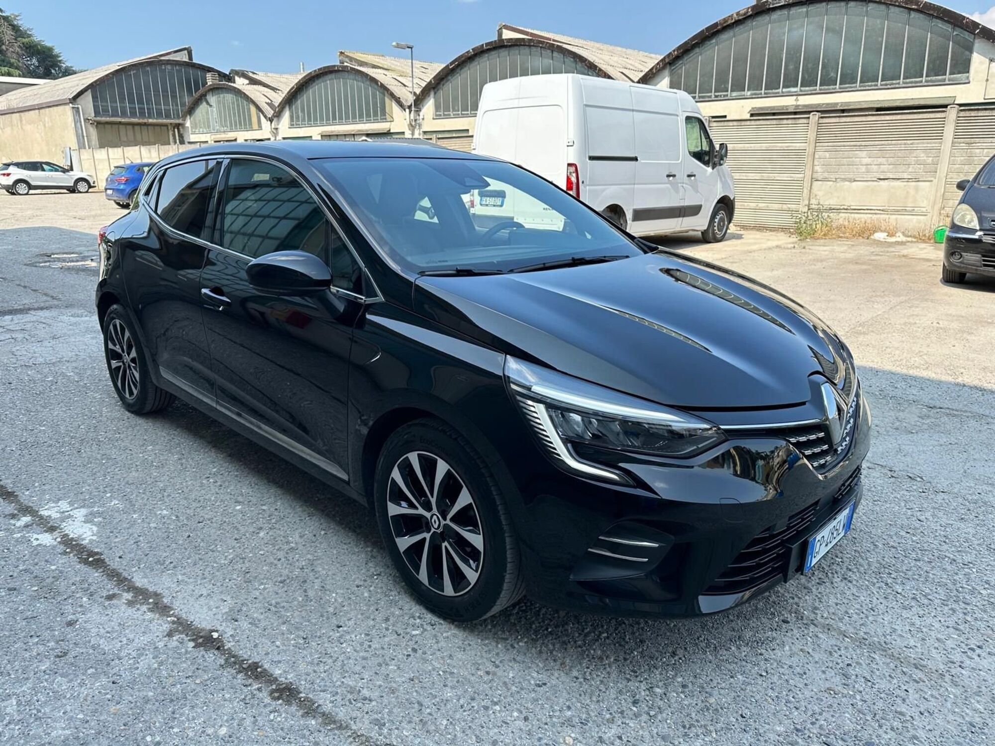 Renault Clio TCe 90 CV 5 porte Techno  del 2023 usata a Lissone