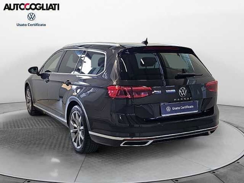 Volkswagen Passat Variant usata a Lecco (4)