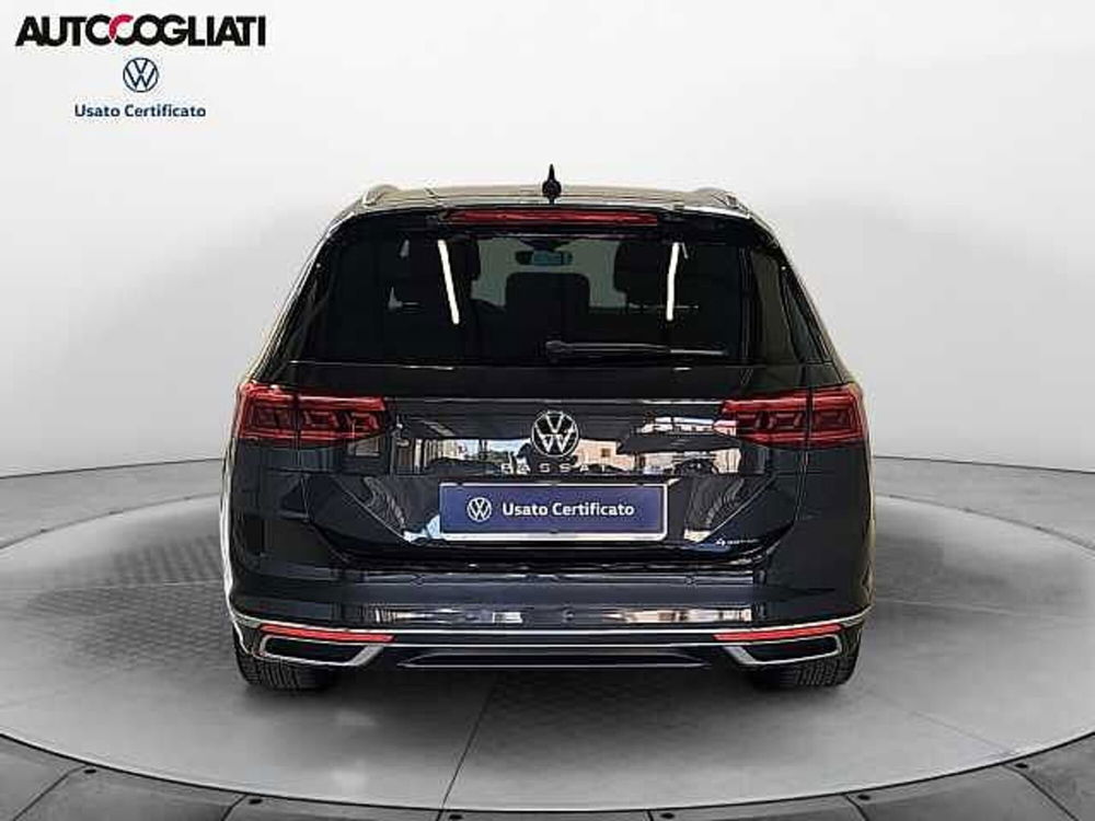 Volkswagen Passat Variant usata a Lecco (5)