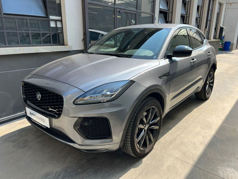 Jaguar E-Pace usata a Milano (12)