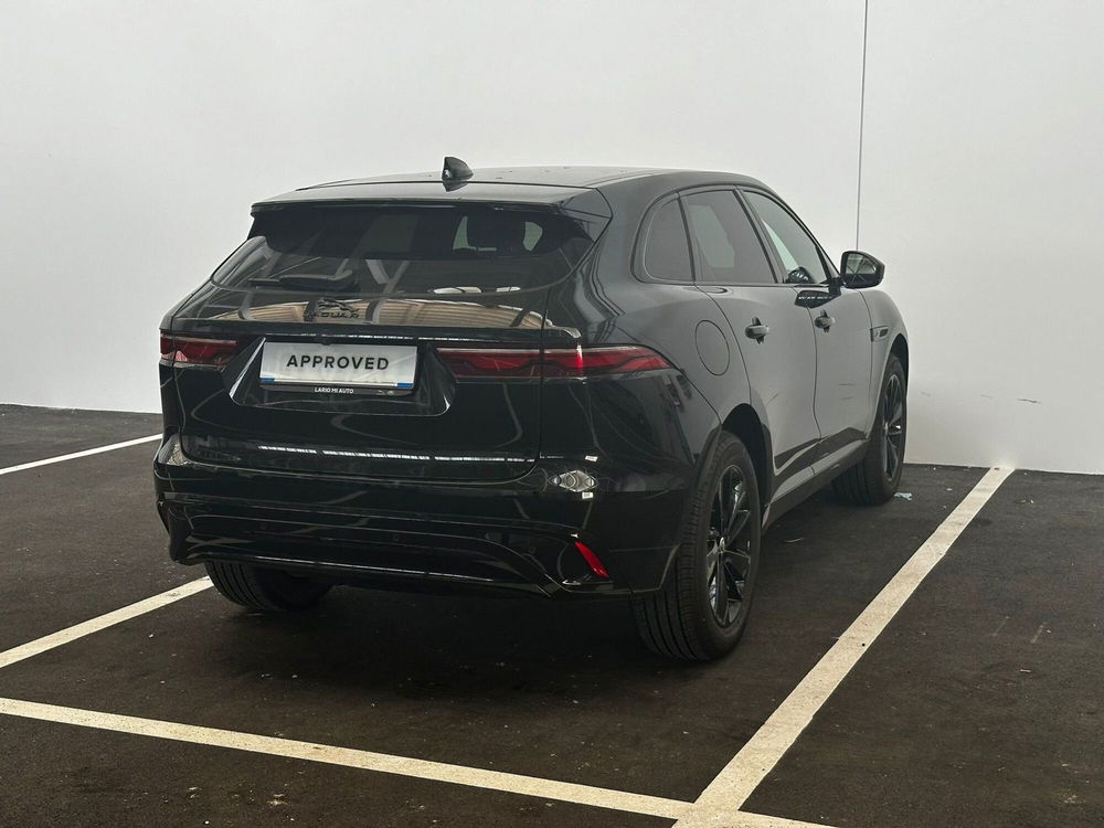 Jaguar F-Pace usata a Milano (2)