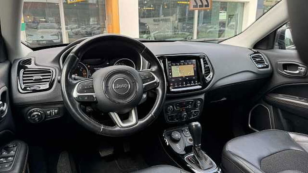 Jeep Compass usata a Milano (9)