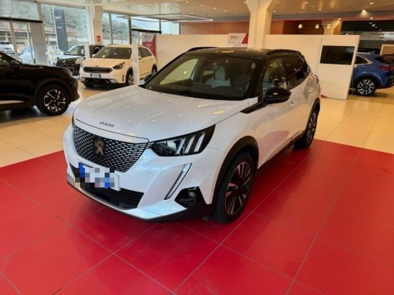 Peugeot 2008 motore elettrico 136 CV GT Line del 2021 usata a Sassari