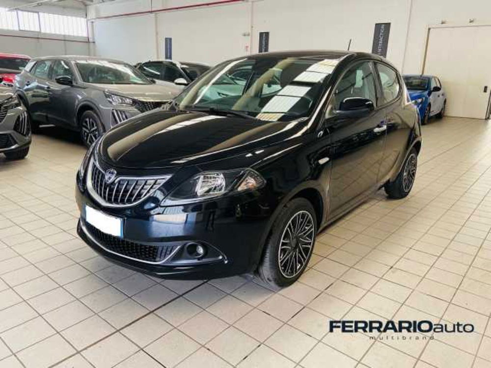 Lancia Ypsilon usata a Milano