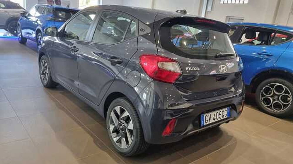 Hyundai i10 nuova a Milano (3)