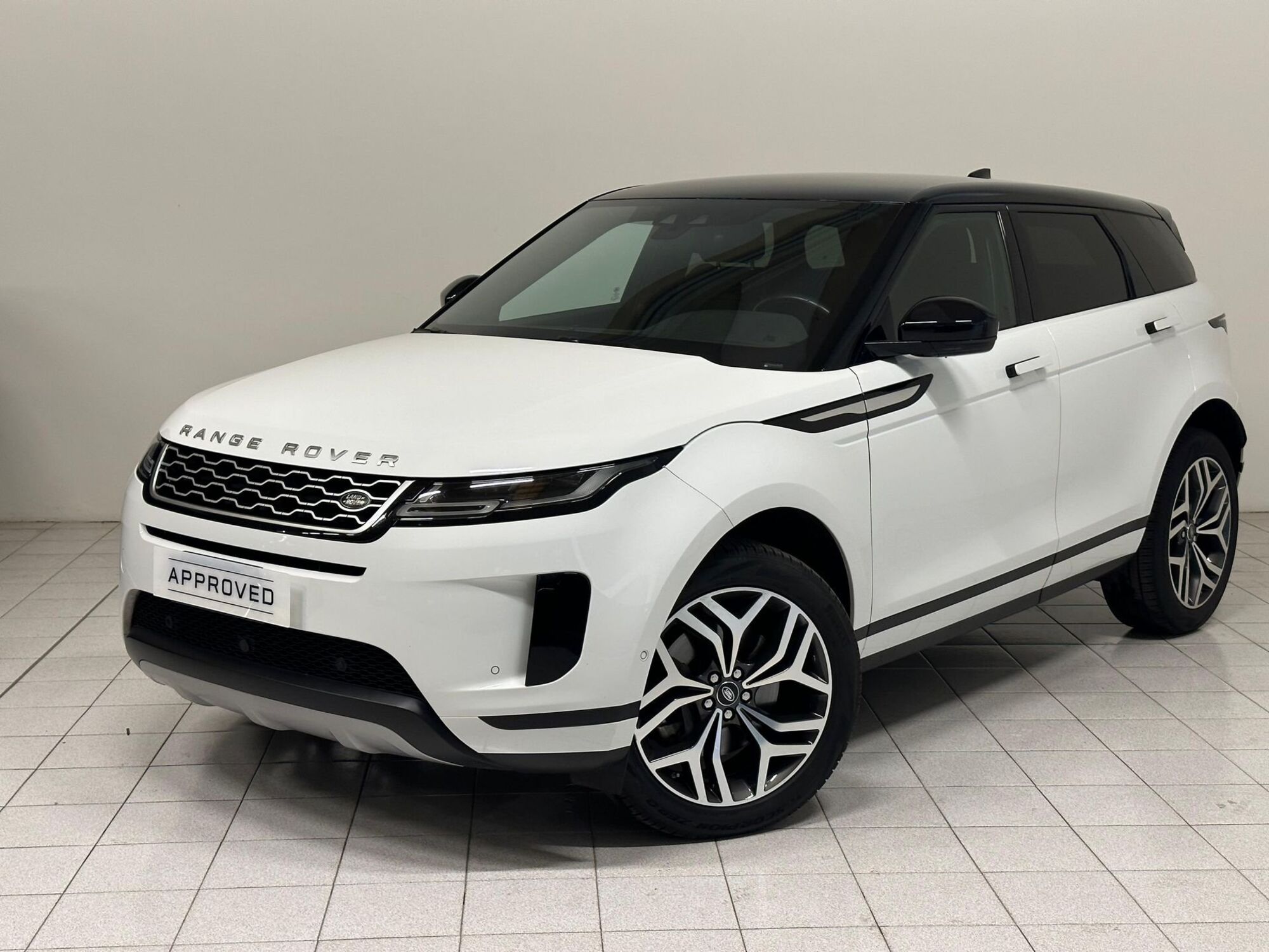 Land Rover Range Rover Evoque 2.0D I4 180 CV AWD Auto SE del 2020 usata a Novara