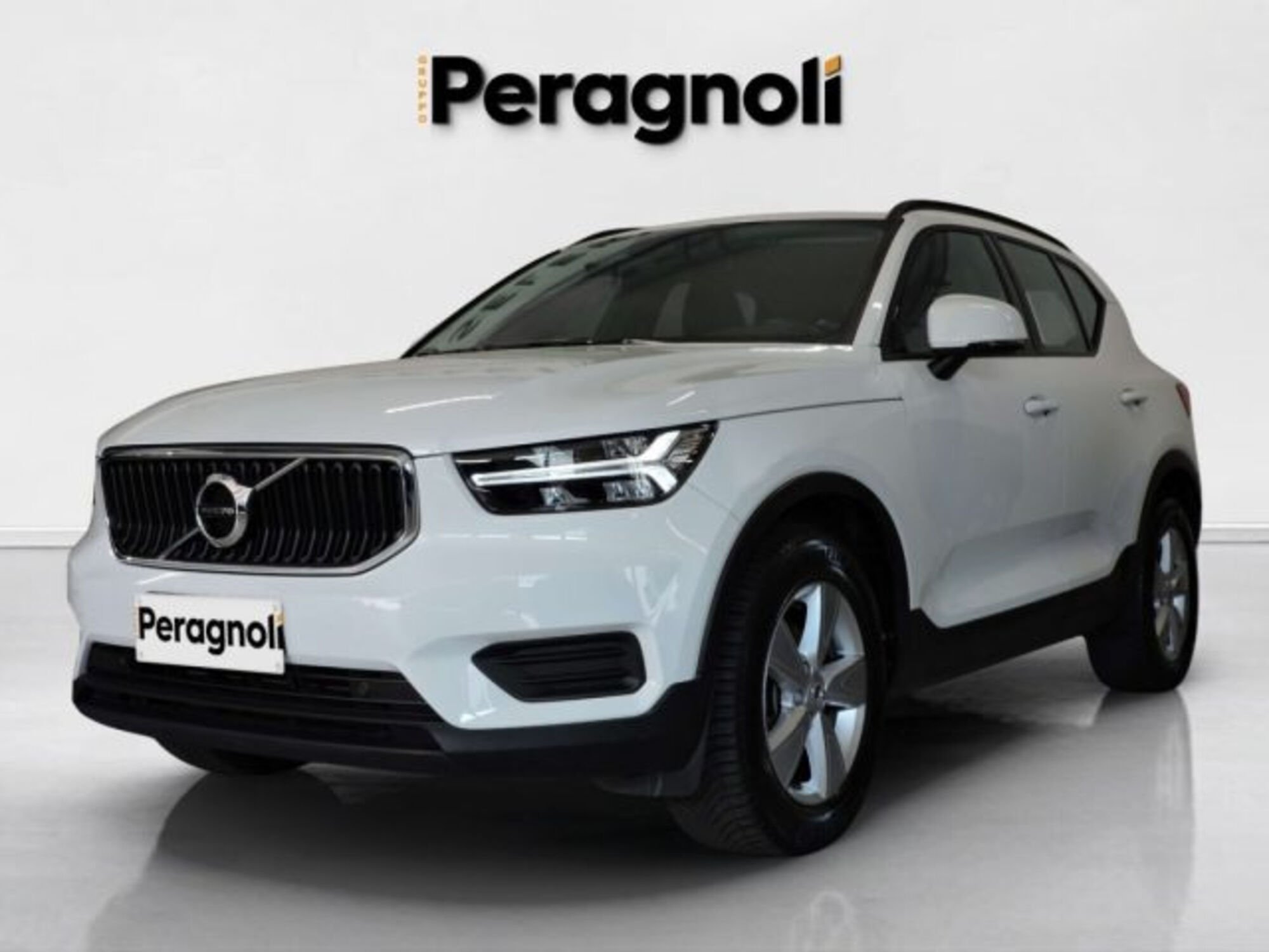 Volvo XC40 D3 Momentum N1  del 2020 usata a Firenze