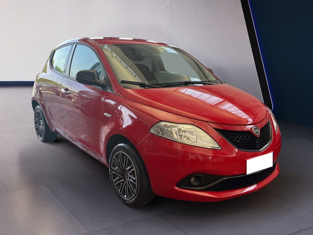 Lancia Ypsilon usata a Torino (5)