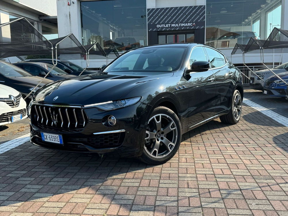 Maserati Levante usata a Pavia (18)