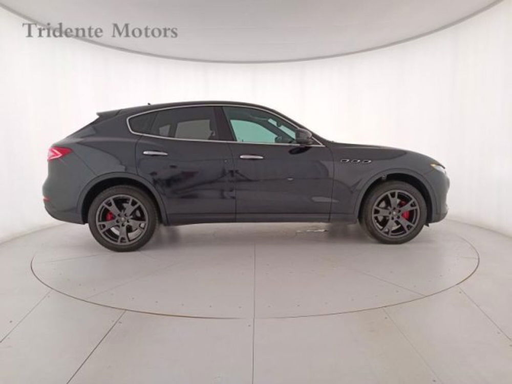 Maserati Levante usata a Padova (3)