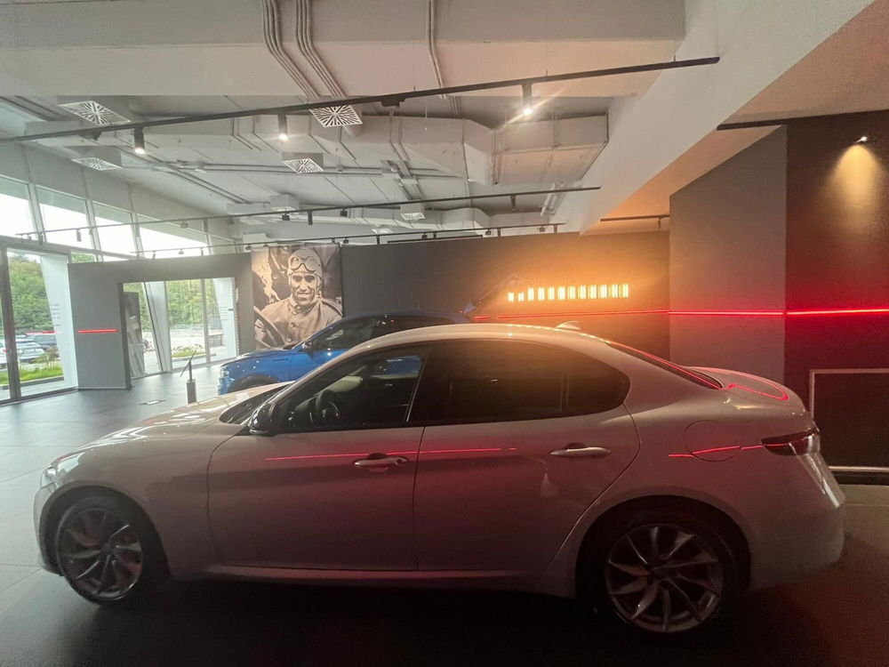 Alfa Romeo Giulia nuova a Salerno (11)