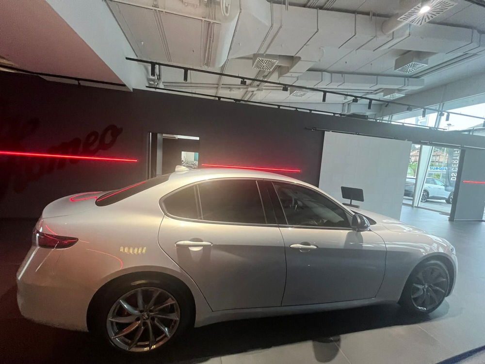 Alfa Romeo Giulia nuova a Salerno (12)