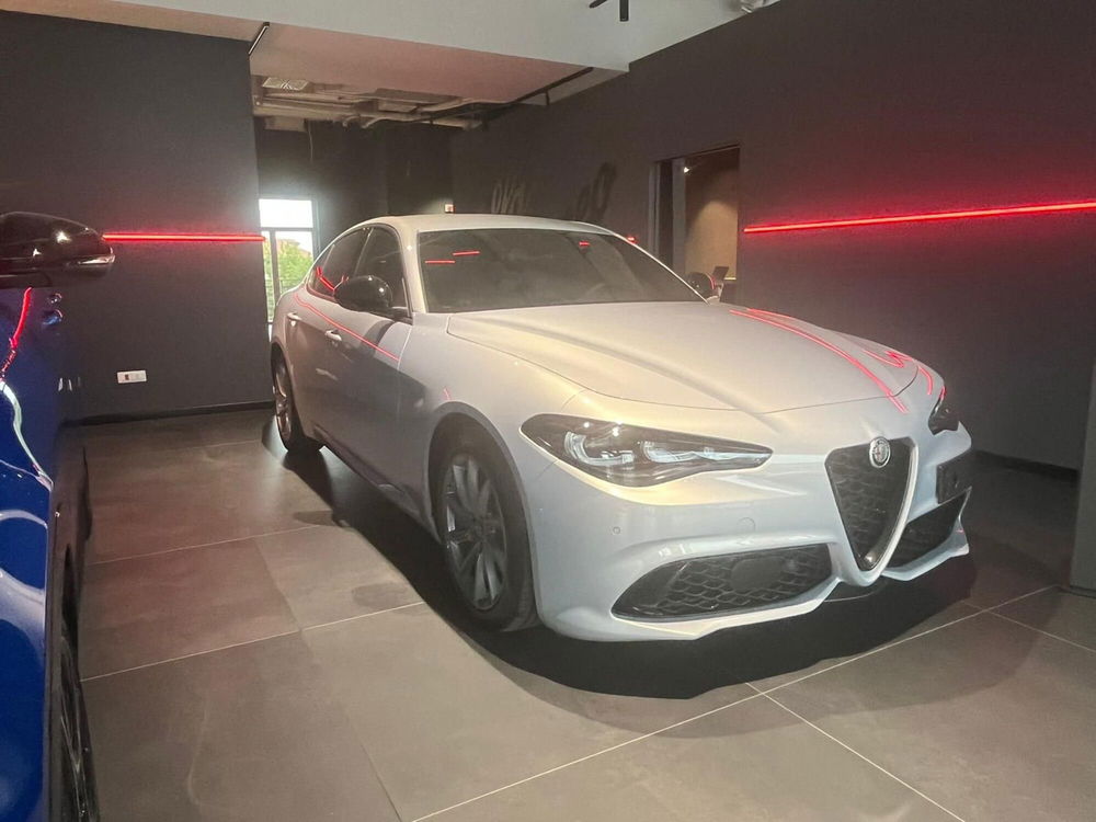 Alfa Romeo Giulia nuova a Salerno (2)