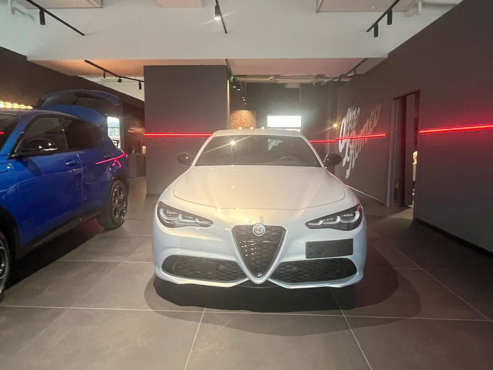 Alfa Romeo Giulia nuova a Salerno (9)