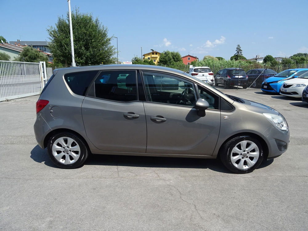 Opel Meriva usata a Lucca (6)