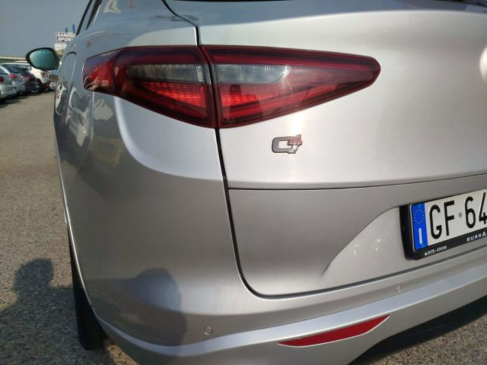 Alfa Romeo Stelvio usata a Torino (10)