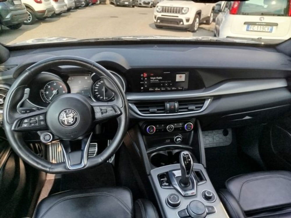 Alfa Romeo Stelvio usata a Torino (19)